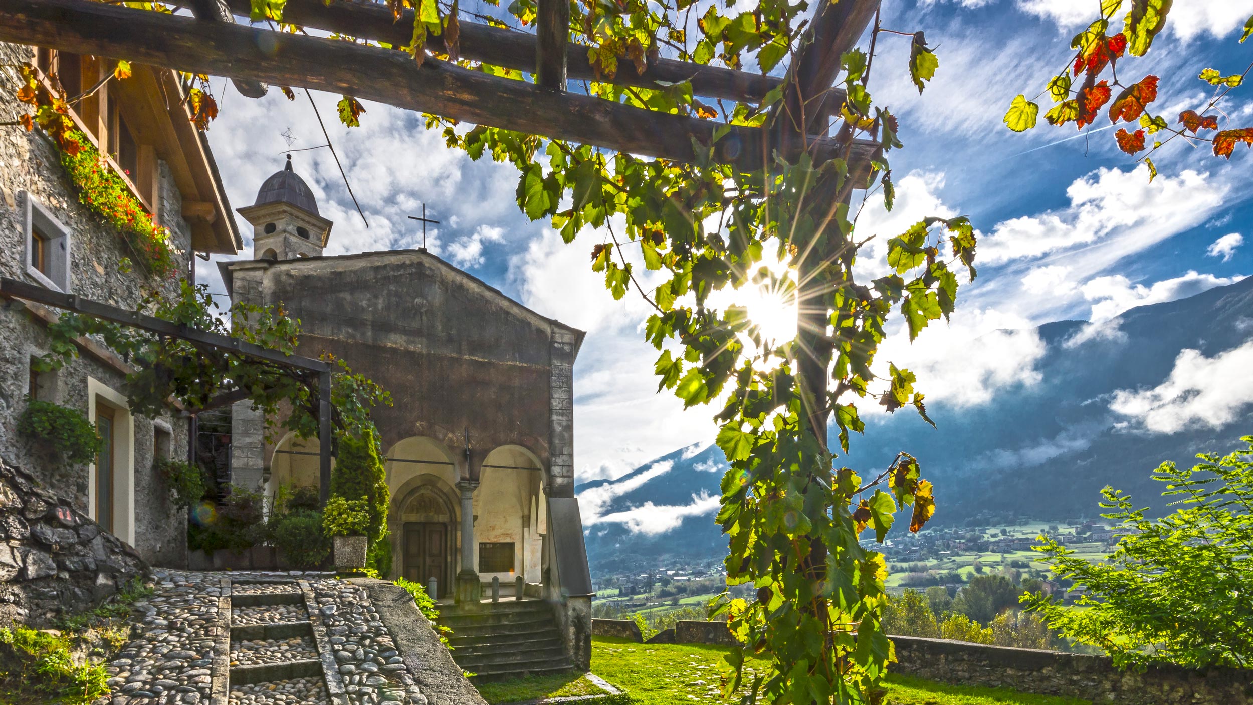  Santuario di Santa Maria della Sassella